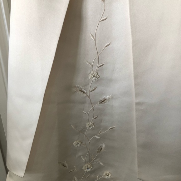 Junior Bridesmaid Dress - Picture 3 of 4